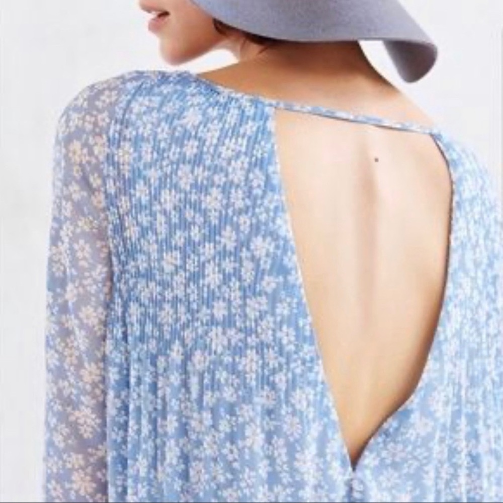 Kimchi Blue Long Sleeve Flowy Floral Dress.